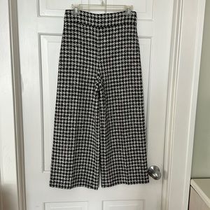 Zara Pants size M black and white